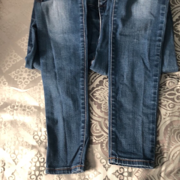 Jeans - Picture 2 of 5